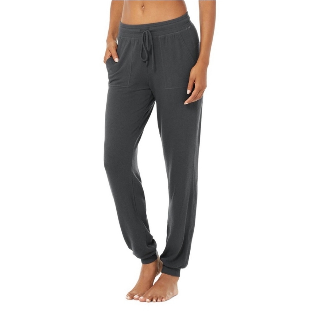 NWT Alo Yoga Soho Sweatpant in Anthracite Gray Size S